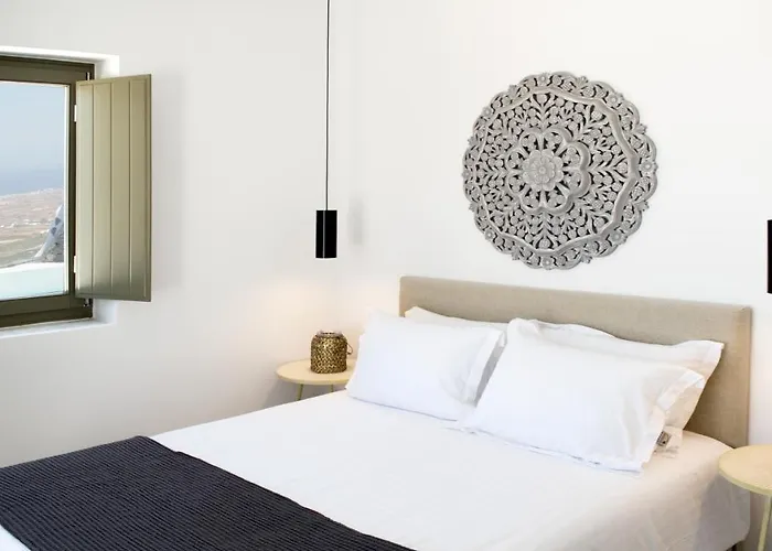 Aregou Imerovigli (Santorini)